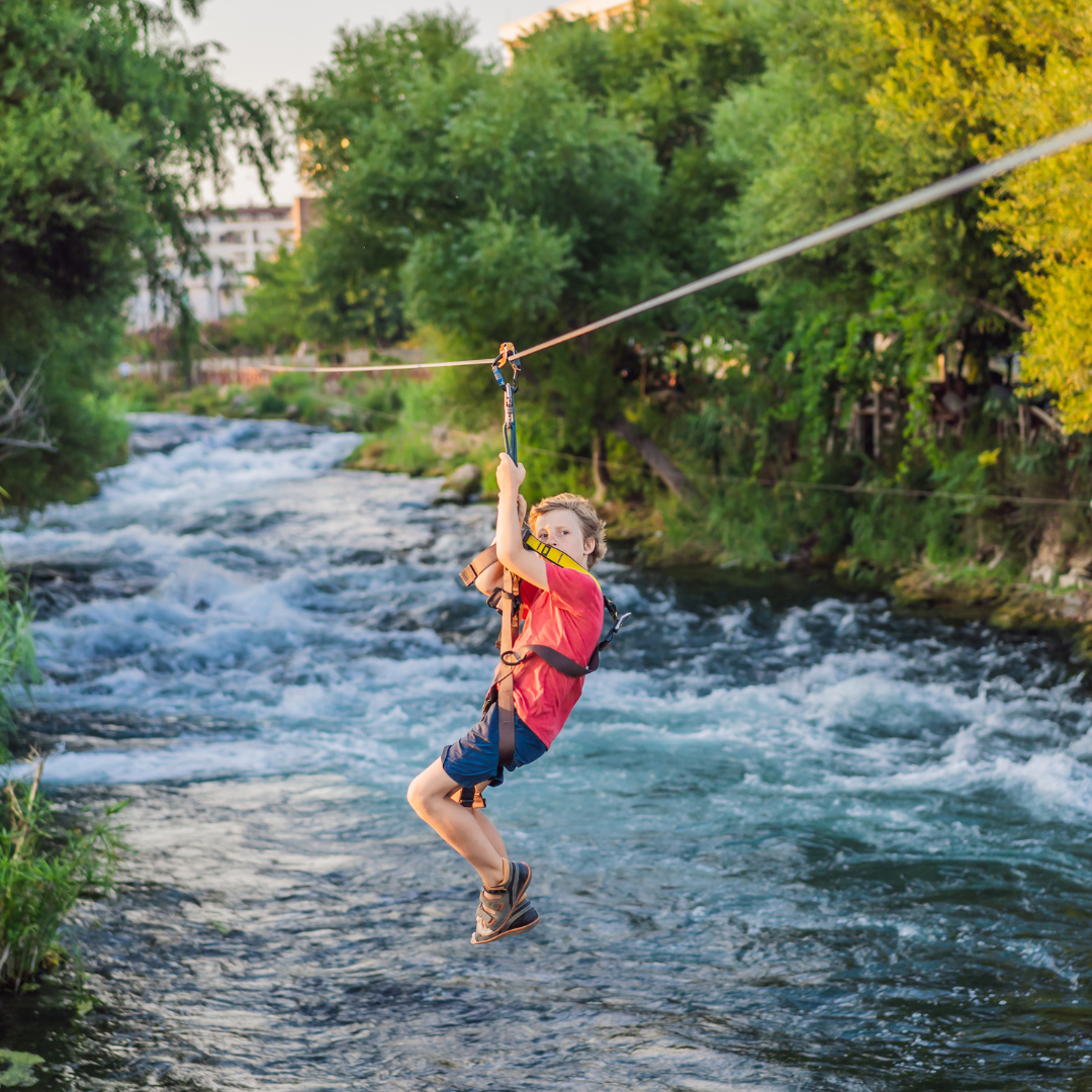Reach International Outfitters
