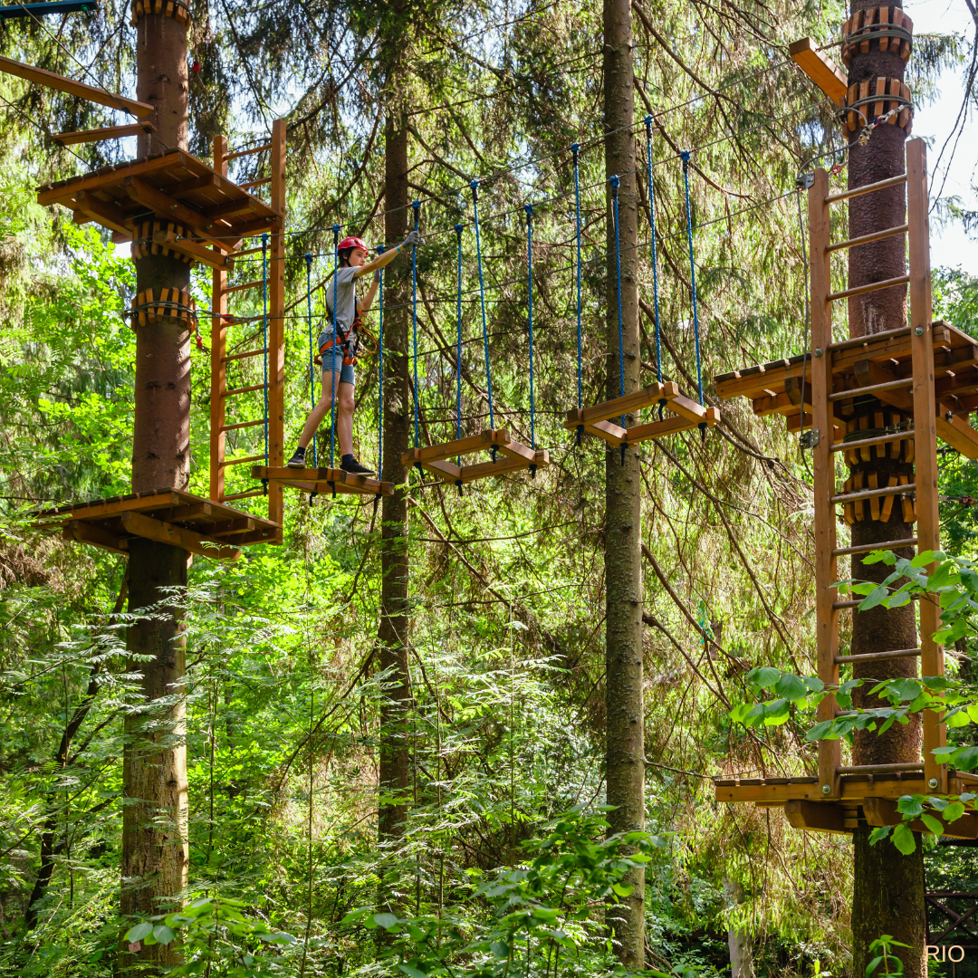 Reach International Outfitters