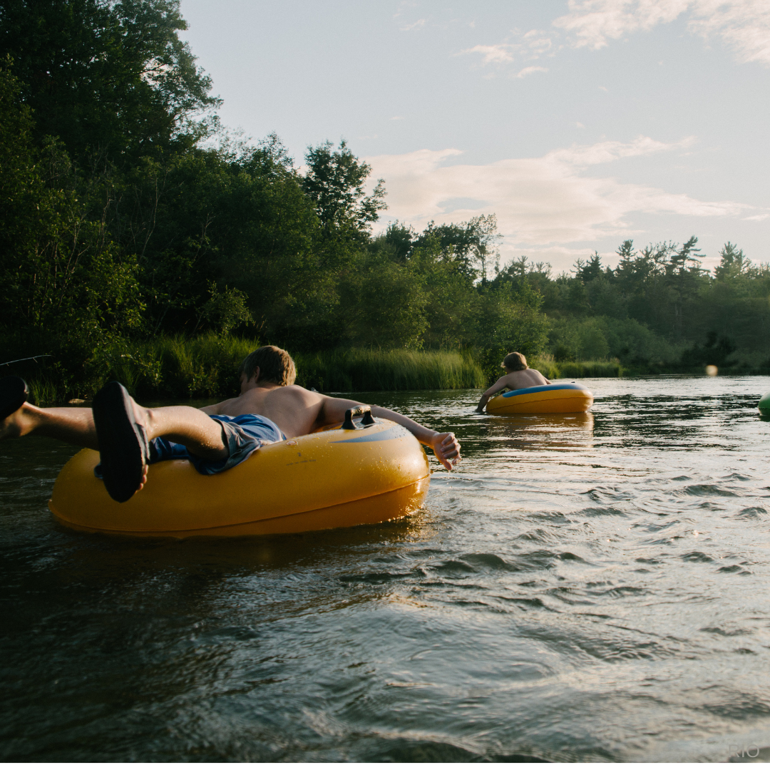 Reach International Outfitters