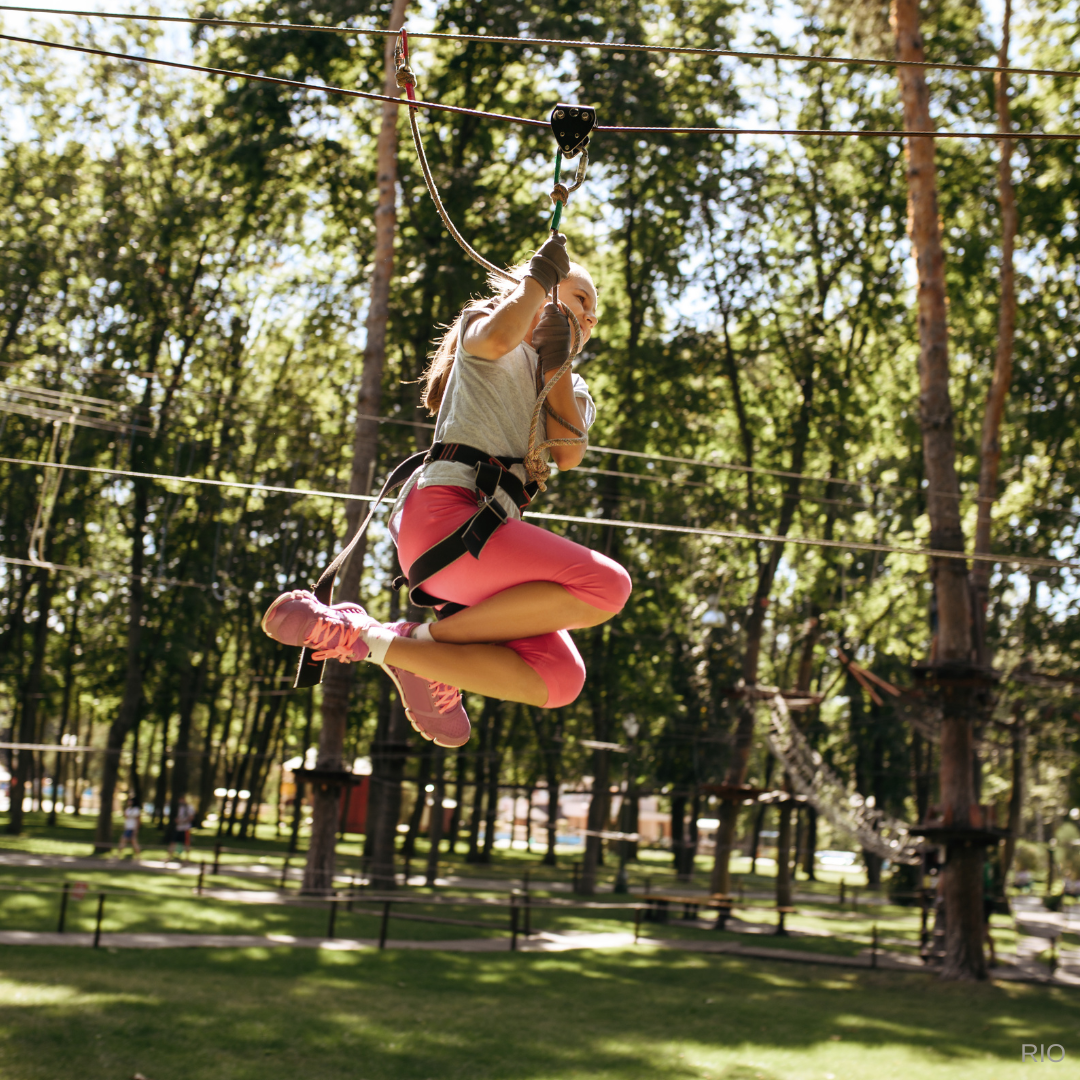 Reach International Outfitters